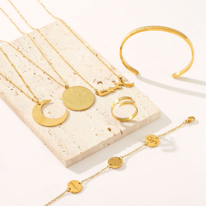 Zayrah™ | Gouden Ketting met Arabische Gravure
